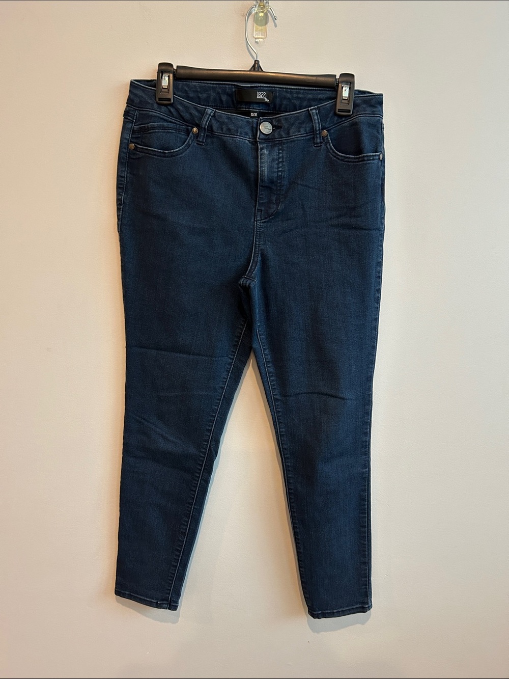 1822 Denim Women's Skinny Jeans in Dark Blue